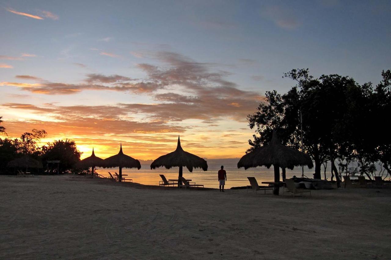 Bluewater Panglao Resort Dış mekan fotoğraf